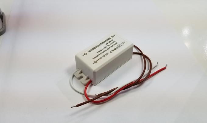 Obudowa z tworzywa sztucznego CE Sterownik LED 12V 6W 0.5A Zasilacz stałonapięciowy LED 1